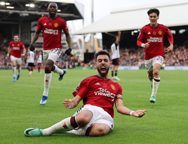 Bruno Fernandes ghi bàn thắng "quý hơn vàng" mang về 3 điểm cho MU