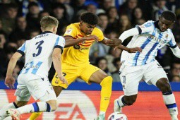 Video bóng đá Real Sociedad - Barcelona: Bàn thua muộn phút 90+2 (La Liga)