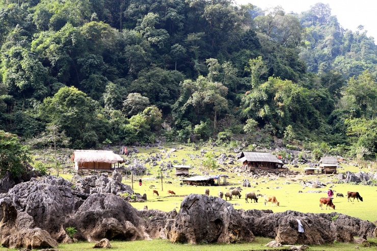 Ngôi làng không sóng điện thoại, không điện lưới nhưng du khách nào đến cũng mê - 4