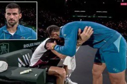Dimitrov thua Djokovic “tâm phục khẩu phục“ ở Paris, vì sao vẫn khóc?