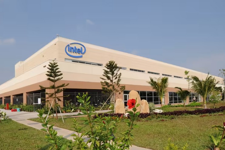 Intel bất ngờ hủy kế hoạch sản xuất chip tại Việt Nam - 2