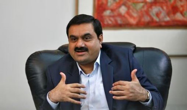 Ông Gautam Adani từng bỏ dở việc học đại học để làm trong lĩnh vực kim cương.&nbsp;