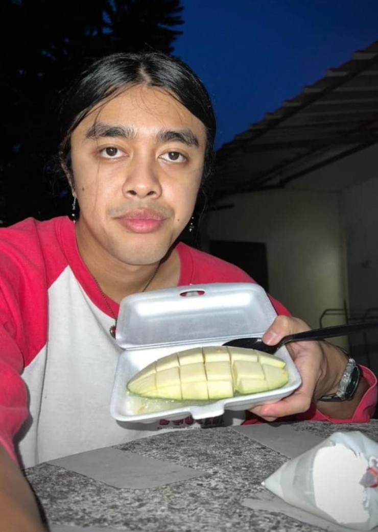 Chàng trai "tức bay màu" khi nhận món xôi xoài độc lạ, dân mạng được