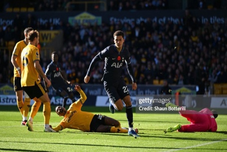 Trực tiếp bóng đá Wolverhampton - Tottenham: Điên rồ những phút bù giờ (Hết giờ)