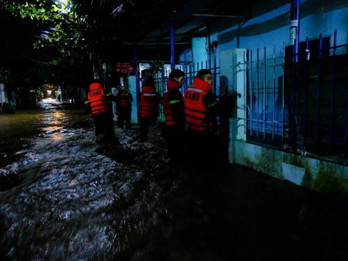 Kinh hoàng trận lụt năm ấy - 1