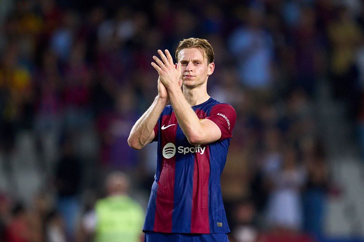 De Jong trở lại sẽ giúp tuyến giữa Barca có nhiều sự lựa chọn hơn