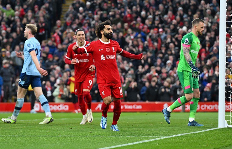 Salah tỏa sáng lập cú đúp&nbsp;cho Liverpool