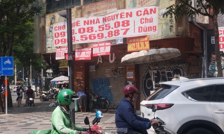 Hết thời ‘đẻ trứng vàng’, nhà mặt phố thi nhau rao bán - 5