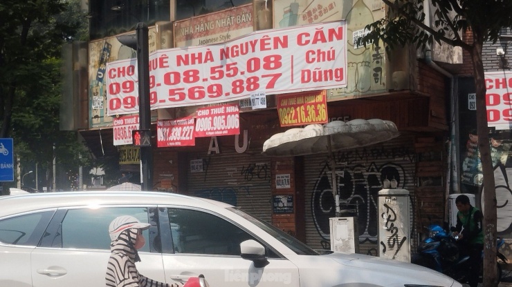Hết thời ‘đẻ trứng vàng’, nhà mặt phố thi nhau rao bán - 2