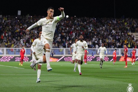 Ronaldo tỏa sáng giúp Al Nassr thắng 6 trận liền, mơ "cú ăn 3" lịch sử