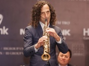 Nhạc - Huyền thoại saxophone Kenny G: &quot;Tôi được nghe Bèo dạt mây trôi và rất thích&quot;