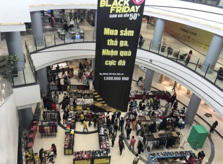 Giảm giá dịp Black Friday (Ảnh minh hoạ)