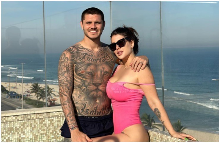 Mauro Icardi là cầu thủ điển trai và anh từng khiến bao người ganh tị khi có cô vợ bốc lửa.
