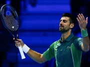 Thể thao - Djokovic hóa &quot;nhạc trưởng&quot;, vẫy 2 tay có ngay bản nhạc &quot;la ó&quot; ở ATP Finals