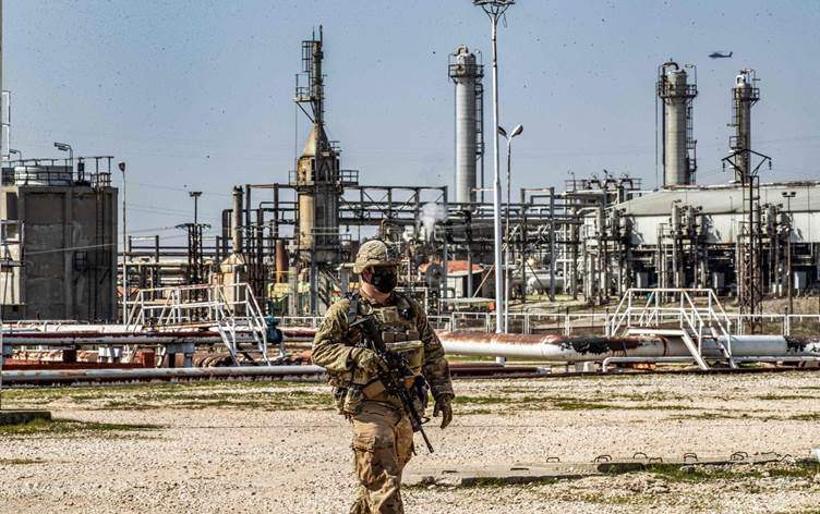 Quân đội Mỹ sử dụng dầu mỏ bị cấm vận của Nga như thế nào? - 1