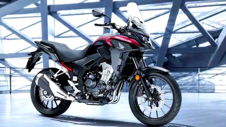 5. Honda CB500X là một trong những lựa chọn hoàn hảo cho dân tập chơi mô tô chạy đường dài. Xe có trang bị chống bó cứng phanh giúp cho việc vận hành đường trơn trượt được an toàn. Màn hình kỹ thuật số TFT hiển thị nhiều thông tin cần thiết cho việc điều khiển xe. Kính chắn gió cao, làm giảm lực cản của gió đáng kể. Sức mạnh xe đến từ loại động cơ 471cc, cho công suất tối đa 47 mã lực. Ưu điểm của xe là sức mạnh vận hành mượt mà, đáng tin cậy và giữ giá khá tốt.