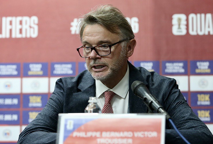 HLV Troussier trả lời họp báo sau trận thắng&nbsp;Philippines