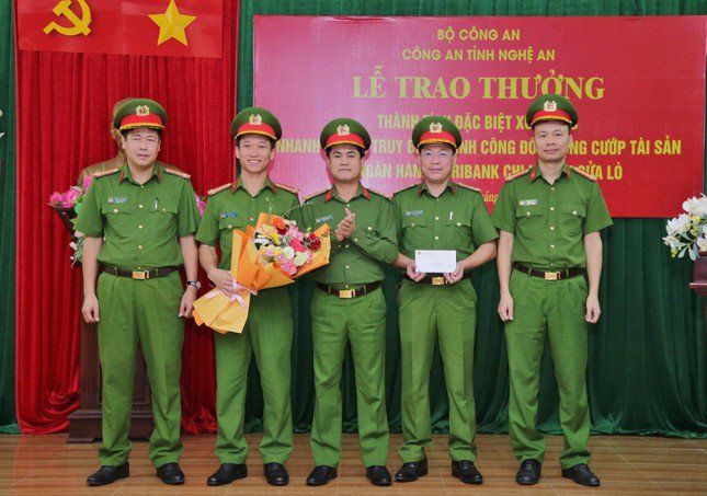 Kế ‘ve sầu thoát xác’ bất thành của nghi phạm cướp ngân hàng ở Nghệ An - 5