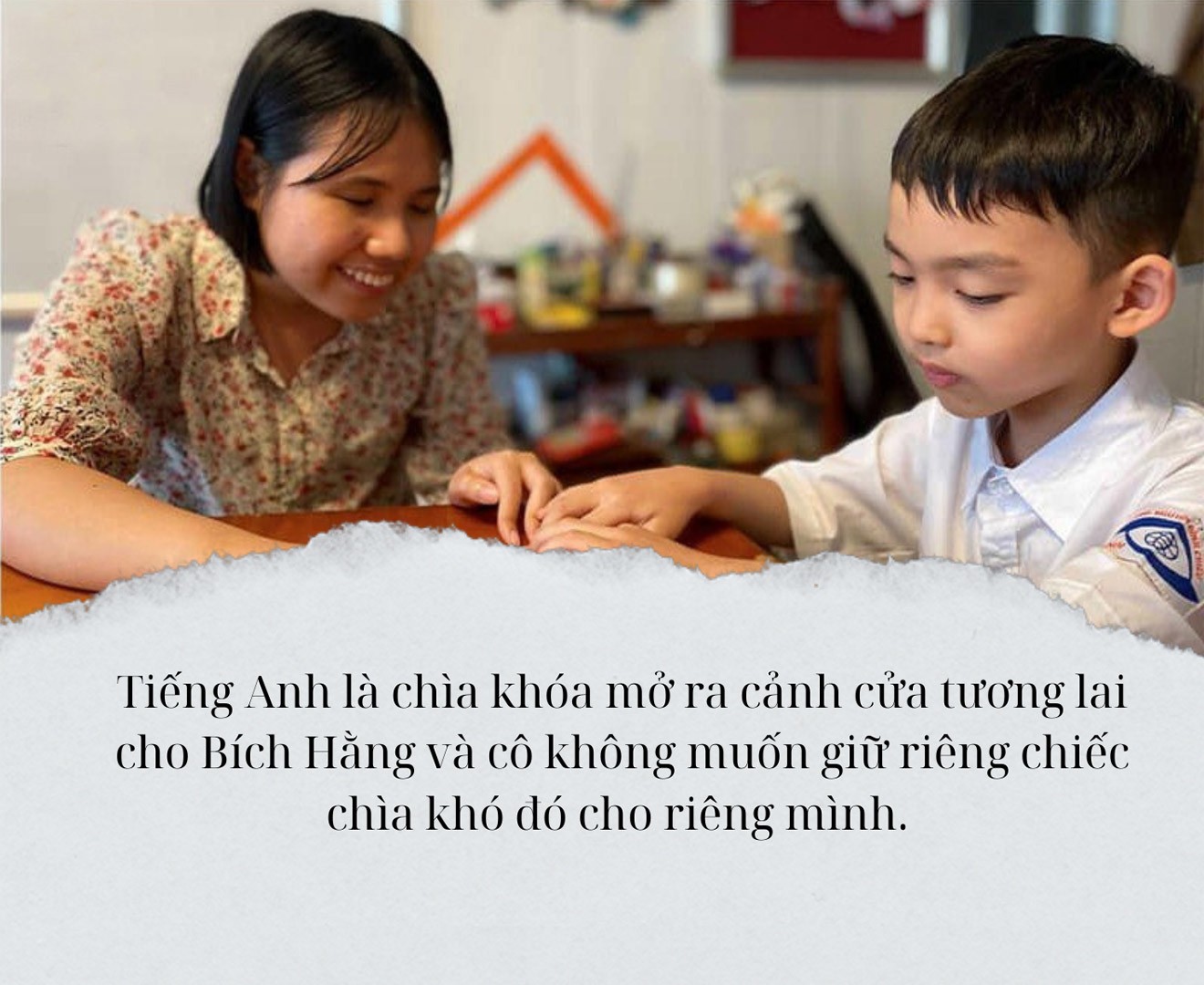 Cô giáo khiếm thị thắp sáng tương lai từ trong bóng tối - 11