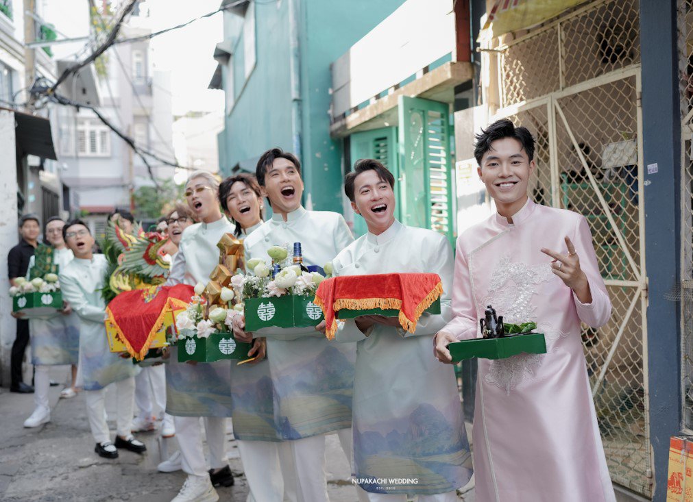 Lễ gia tiên của Phương Lan và Phan Đạt: Cô dâu đeo vàng trĩu cổ, dàn sao đình đám hội tụ - 3