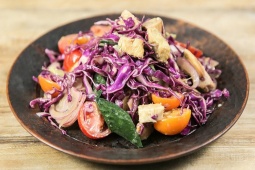 Cách làm salad ức gà rau củ vừa ngon vừa giảm cân hiệu quả