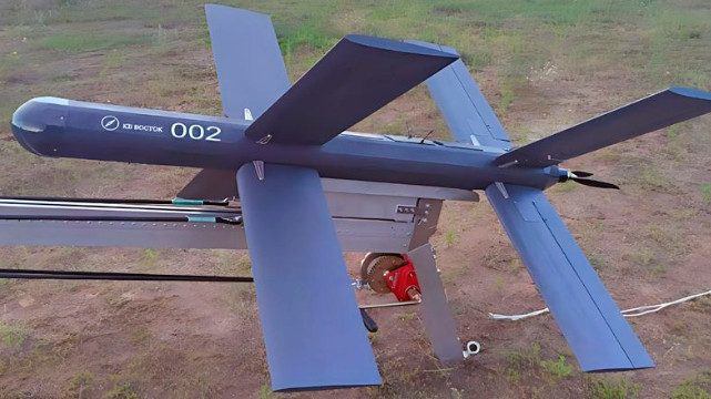 Nga tung ra tiền tuyến mẫu UAV sát thủ mới giống hệt Lancet, giá rẻ hơn gấp 10 lần - 1