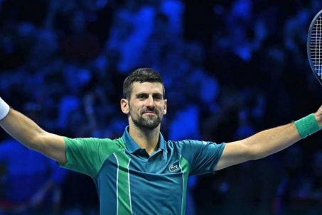 Djokovic phá kỷ lục ATP Finals của Federer, muốn vô địch 4 Grand Slam & Olympic năm sau