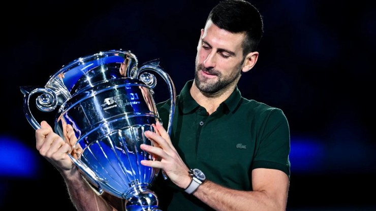 Djokovic chính thứ chạm tuần 400 giữ ngôi đầu tennis đơn nam