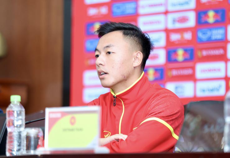 Cầu thủ trẻ Nguyễn Thái Sơn