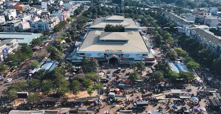 ĐIỀU TRA: Luật ngầm xung quanh chợ Long Thành - 1