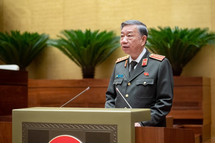Bộ trưởng Bộ Công an Tô Lâm phát biểu trước Quốc hội