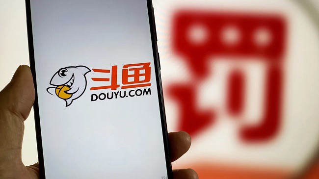 DouYu (Đấu ngư/Cá chọi/Cá đá) là một nền tảng Livestream có trên 163,6 triệu người dùng hàng tháng (số liệu năm 2019) với doanh thu từ quảng cáo lên tới hàng chục triệu USD.
