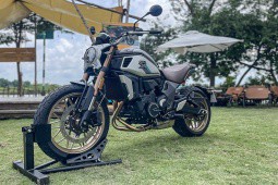 Bộ đôi xe mô tô phân khối CF thế hệ mới ra mắt tại tại Việt Nam