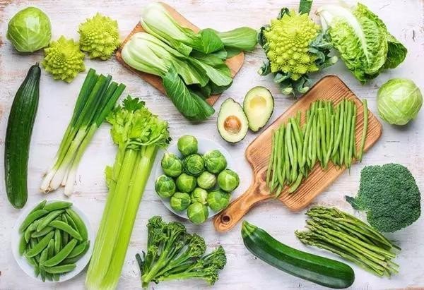 Bất ngờ khi ăn nhiều rau xanh có thể gây hại nghiêm trọng đến sức khoẻ - 2