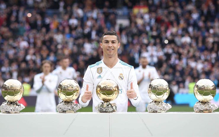 Người hâm mộ chờ đợi Ronaldo sẽ "bỏ túi" Quả bóng vàng thứ 6 sự nghiệp