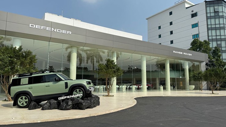 Đây là đại lý đạt tiêu chuẩn toàn cầu đầu tiên của Land Rover tại Việt Nam - 1
