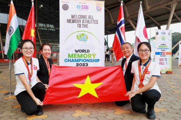 Đặng Ngọc Phương Trinh phá kỷ lục tại cuộc thi trí nhớ thế giới - 4