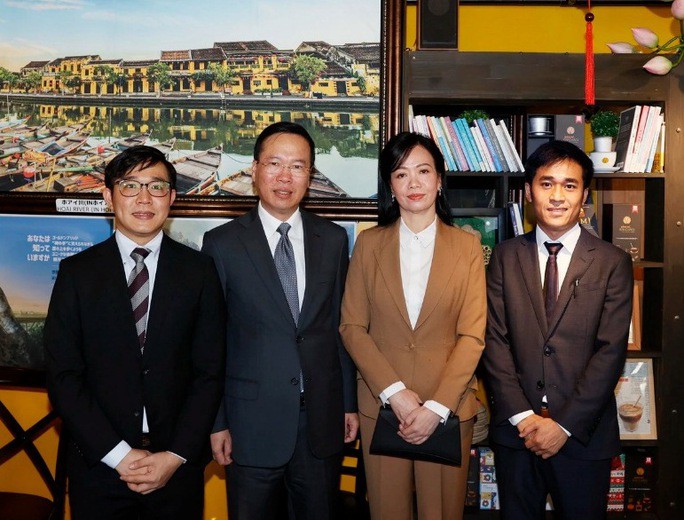 Chủ tịch nước Võ Văn Thưởng và Thống đốc Tokyo thăm nhà hàng bánh mì Xin chào - 3