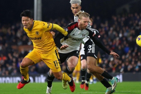 Video bóng đá Fulham - Wolves: 5 bàn và 3 quả penalty, vỡ òa phút 90+4 (Ngoại hạng Anh)