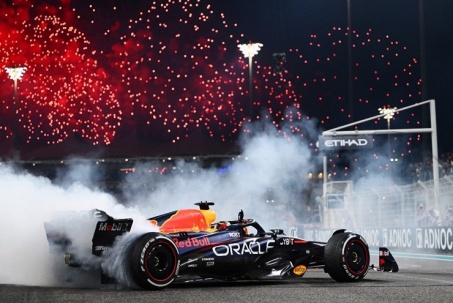 Đua xe F1, Abu Dhabi GP: Xác định người đầu tiên dẫn đầu 1000 vòng trong 1 mùa giải
