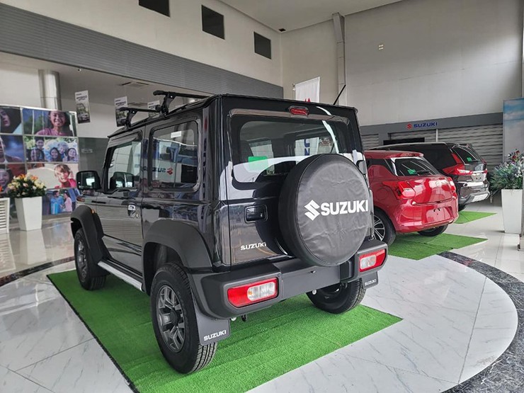 Suzuki Jimny đã có mặt tại đại lý Việt Nam - 7