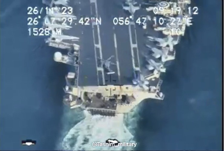 Tàu sân bay Mỹ vào vịnh Ba Tư sau 3 năm, Iran tung video UAV soi rõ dàn máy bay - 1