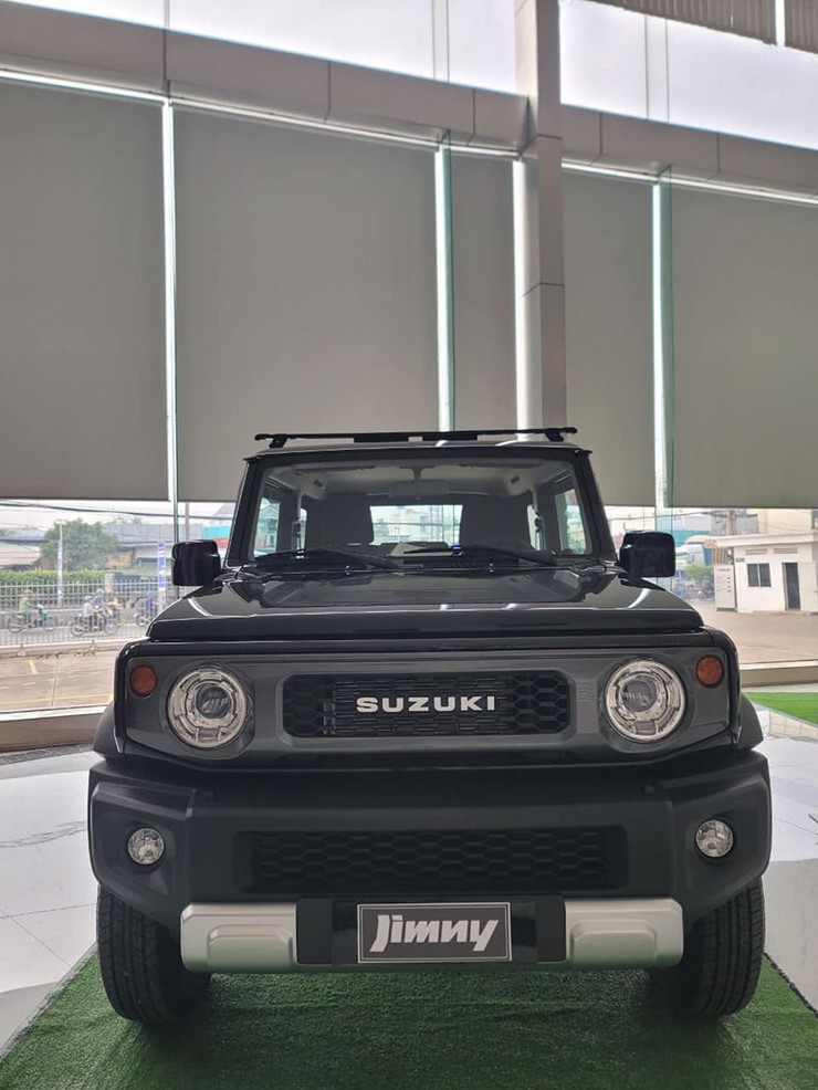 Suzuki Jimny đã có mặt tại đại lý Việt Nam - 2