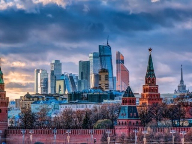 Giữa bão trừng phạt, kinh tế Nga sắp tăng trưởng nhanh gấp 3 châu Âu