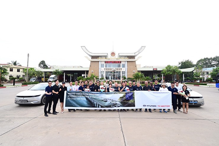 Loạt xe điện Ioniq 5 đến Việt Nam sau hành trình xuyên châu Á - 1