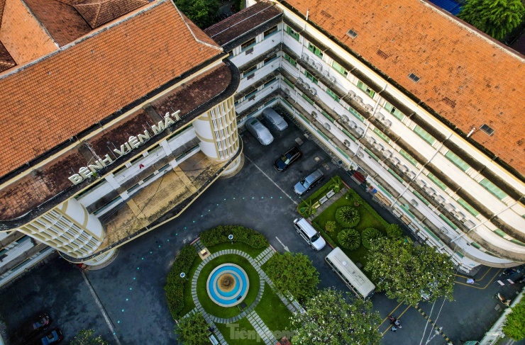 Cận cảnh bệnh viện 85 tuổi có kiến trúc Pháp vừa được xếp hạng di tích ở TPHCM - 5