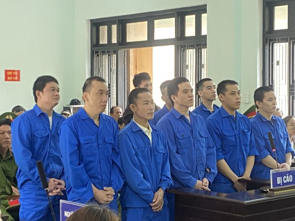 Các bị cáo tại phiên tòa xét xử sơ thẩm
