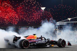 Đua xe F1, Abu Dhabi GP: Xác định người đầu tiên dẫn đầu 1000 vòng trong 1 mùa giải