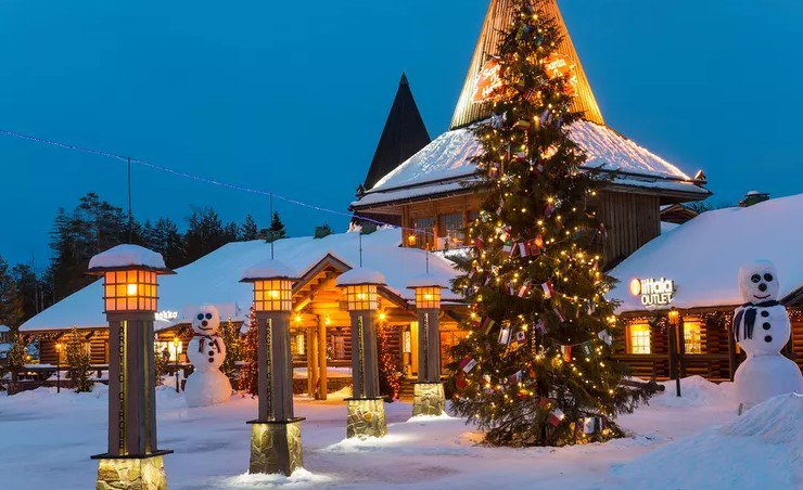 Rovaniemi, Phần Lan: Rovaniemi, thủ đô của Lapland Phần Lan, là quê hương của làng ông già Noel và công viên Santa, nơi bạn sẽ tìm thấy ông già Noel&nbsp;và những con tuần lộc. Vào mùa đông, cảnh quan Bắc Cực được bao phủ bởi một tấm chăn tuyết dày tuyệt đẹp. Bạn cũng sẽ có cơ hội tốt nhất trong năm để ngắm nhìn cực quang.&nbsp;
