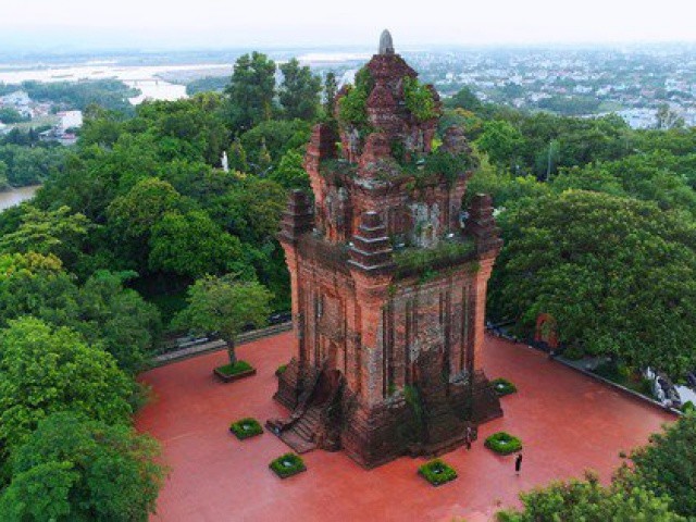 Tháp Nhạn - Phú Yên, chứng tích cổ ngàn tuổi kết nối quá khứ và hiện tại